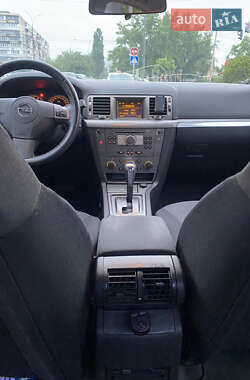 Седан Opel Vectra 2006 в 