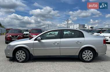 Седан Opel Vectra 2004 в 