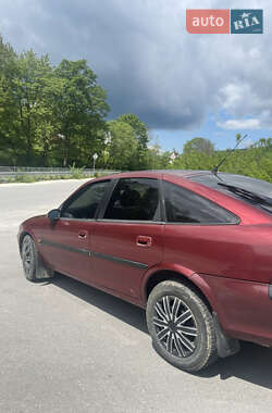 Лифтбек Opel Vectra 1997 в 