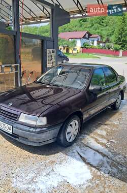 Седан Opel Vectra 1992 в Рудниках