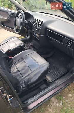 Седан Opel Vectra 1992 в 