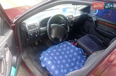 Седан Opel Vectra 1994 в Коломиї