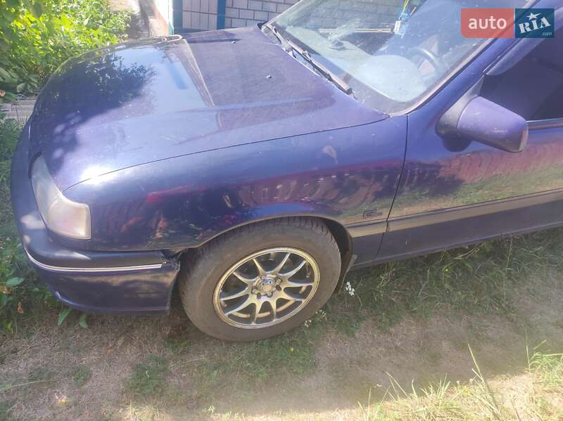 Седан Opel Vectra 1993 в Ровно