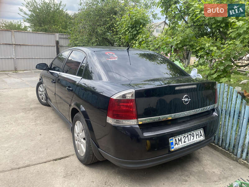 Седан Opel Vectra 2005 в Житомирі
