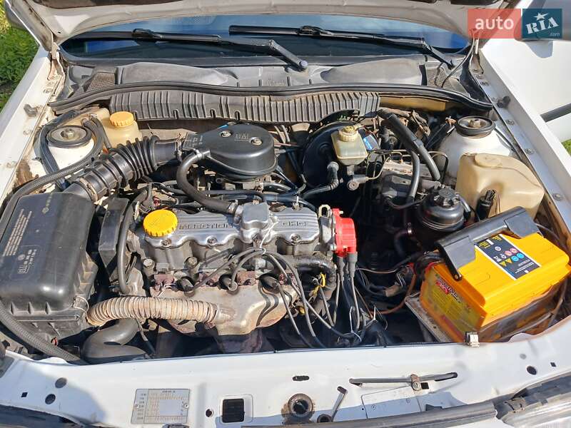 Ліфтбек Opel Vectra 1994 в Кременчуці фото 20 Ліфтбек Opel Vectra 1994 в Кременчуці