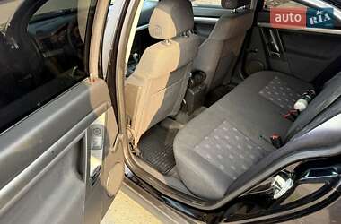 Седан Opel Vectra 2002 в 