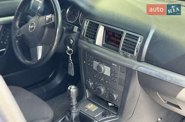 Універсал Opel Vectra 2005 в 