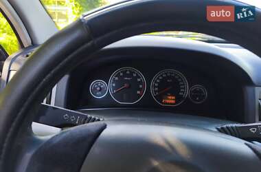 Седан Opel Vectra 2005 в 