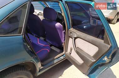 Седан Opel Vectra 1995 в 