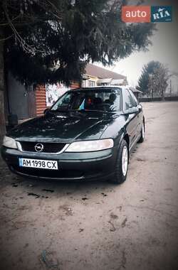 Седан Opel Vectra 2001 в Любаре