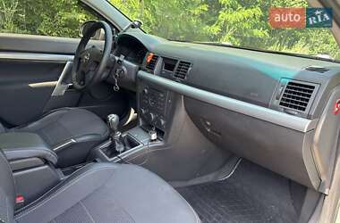 Седан Opel Vectra 2003 в 