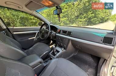 Седан Opel Vectra 2003 в 