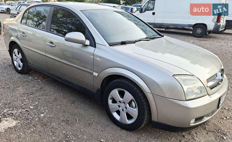 Седан Opel Vectra 2004 в Черкасах