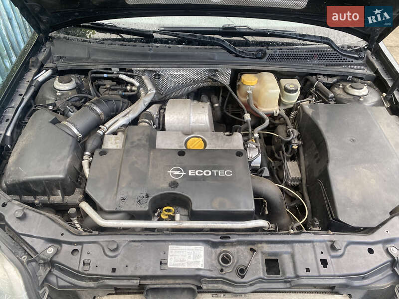 Седан Opel Vectra 2005 в Житомирі