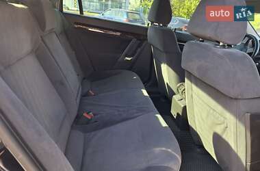 Седан Opel Vectra 2004 в 