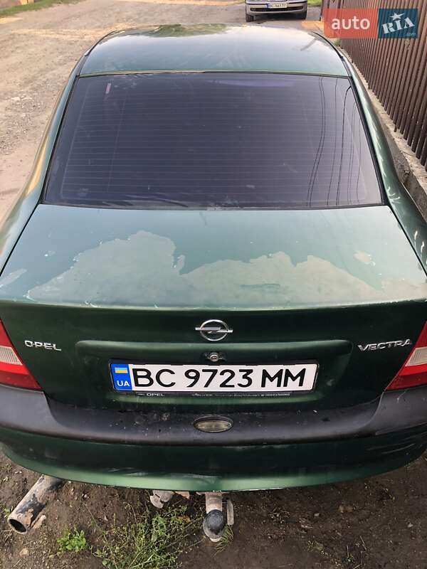 Седан Opel Vectra 1996 в Городке