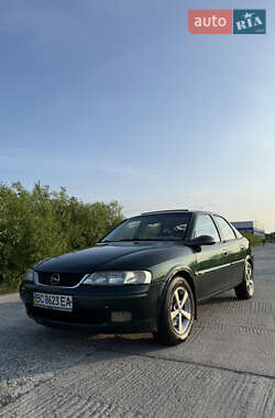 Лифтбек Opel Vectra 1999 в Стрые