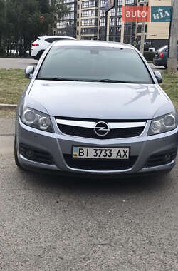 Хэтчбек Opel Vectra 2008 в 