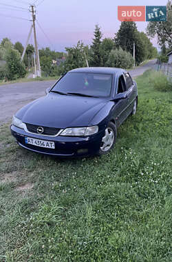 Седан Opel Vectra 1997 в Чернівцях