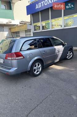 Універсал Opel Vectra 2004 в Черкасах