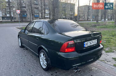 Седан Opel Vectra 1999 в 