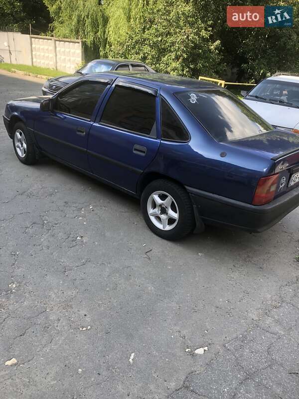 Седан Opel Vectra 1990 в Хмельницком