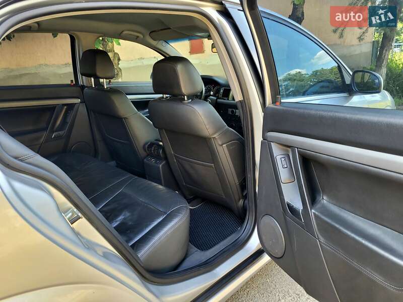 Седан Opel Vectra 2005 в Хмельницком