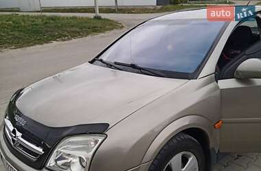 Седан Opel Vectra 2004 в Новій Ушиці