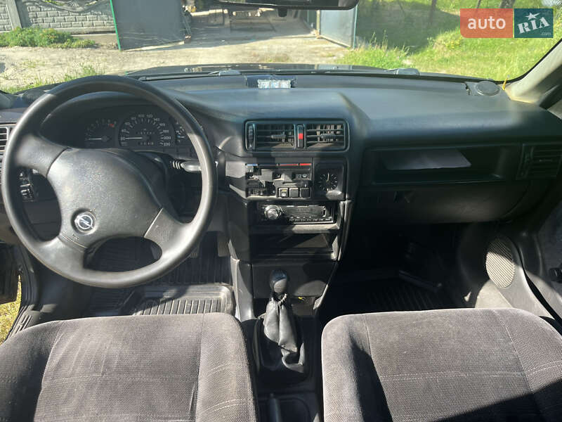 Седан Opel Vectra 1991 в Бердичеве