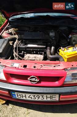 Седан Opel Vectra 1992 в Ананьеве