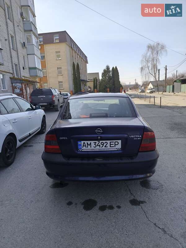 Седан Opel Vectra 1998 в Звягелі