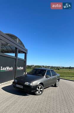 Седан Opel Vectra 1989 в 