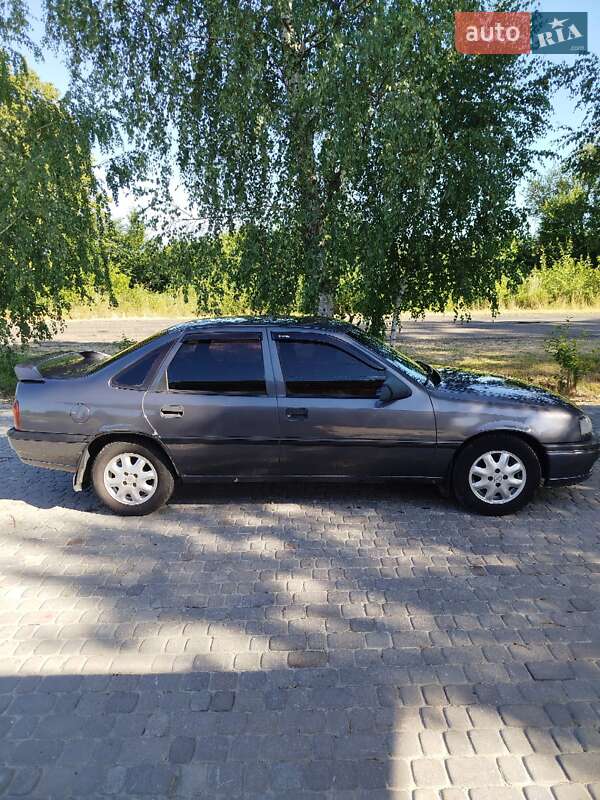 Седан Opel Vectra 1992 в Стрые