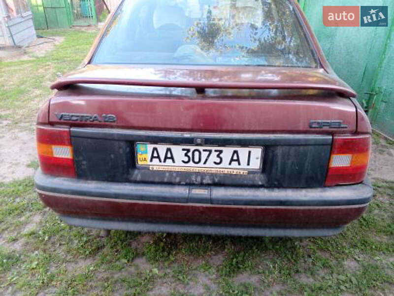 Седан Opel Vectra 1992 в Березані