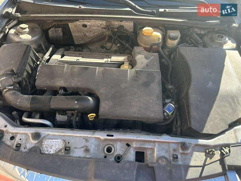 Лифтбек Opel Vectra 2007 в Луцке