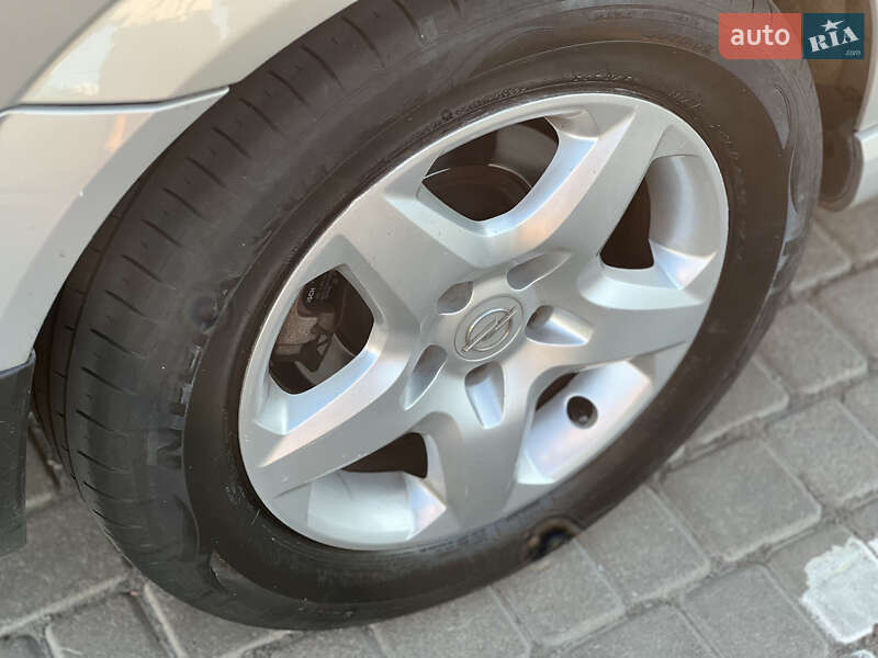 Седан Opel Vectra 2006 в Одессе