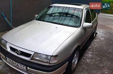 Лифтбек Opel Vectra 1993 в Львове