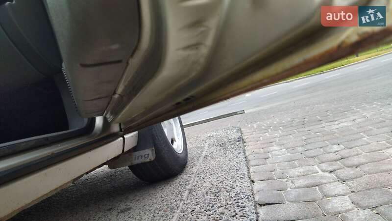 Лифтбек Opel Vectra 1993 в Львове