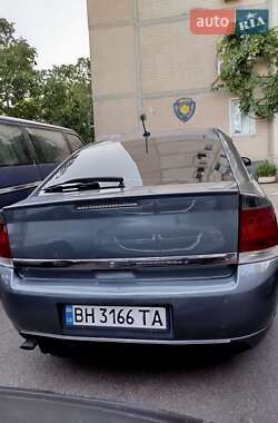 Лифтбек Opel Vectra 2003 в 