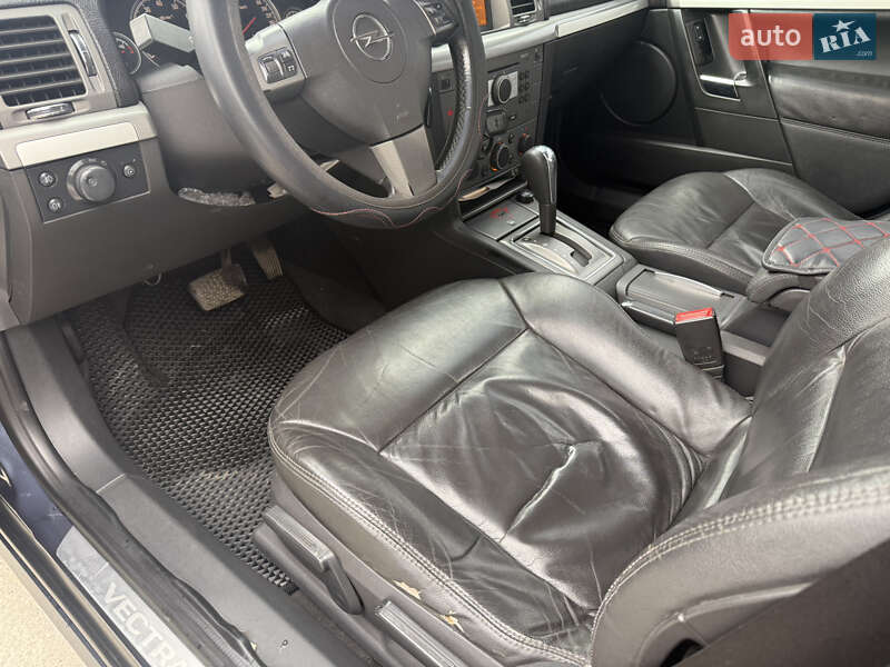 Седан Opel Vectra 2008 в Ивано-Франковске