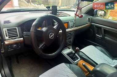 Ліфтбек Opel Vectra 2004 в Первомайську