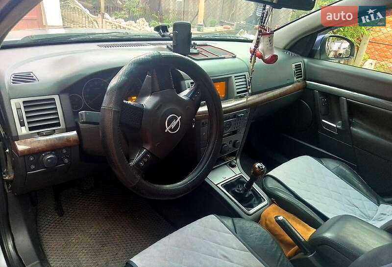 Opel Vectra 2004