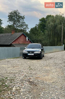 Универсал Opel Vectra 2001 в Черновцах