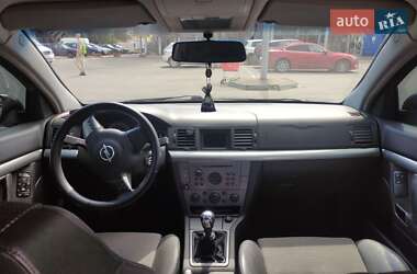 Лифтбек Opel Vectra 2003 в 