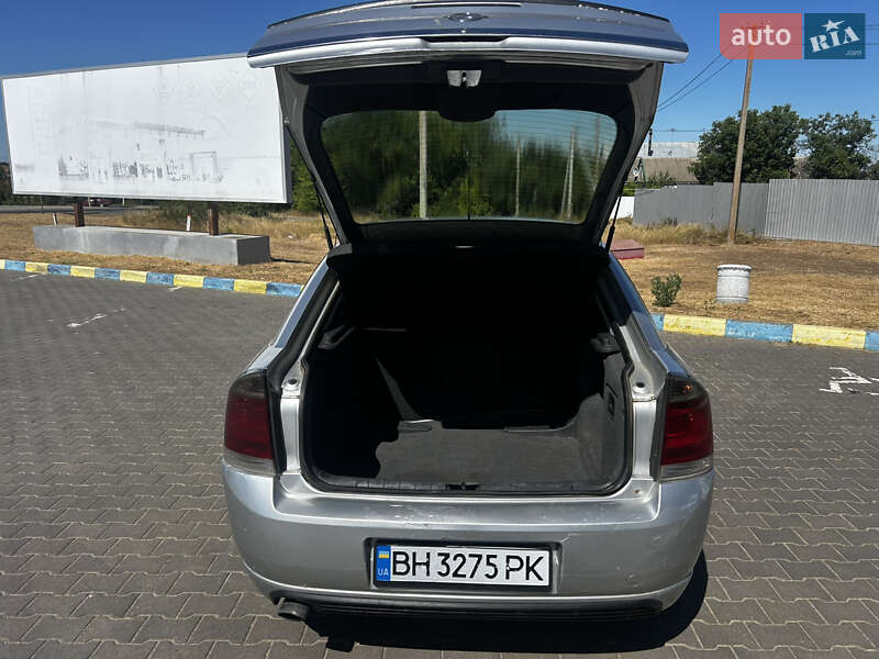 Лифтбек Opel Vectra 2003 в Одессе