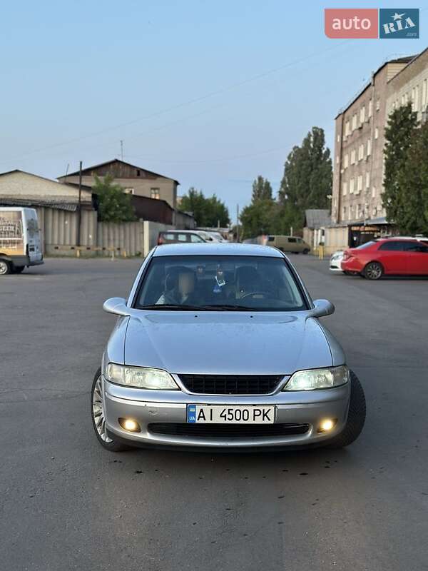Седан Opel Vectra 1999 в Киеве