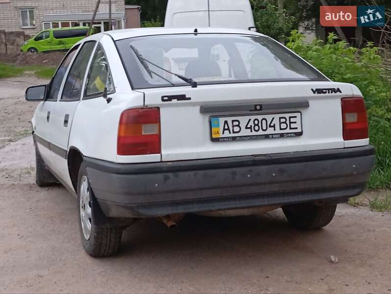Ліфтбек Opel Vectra 1991 в Вінниці