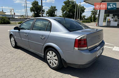 Седан Opel Vectra 2004 в 