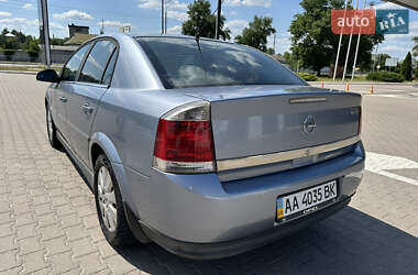 Седан Opel Vectra 2004 в 
