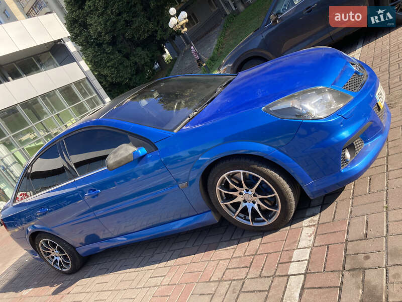 Лифтбек Opel Vectra 2008 в Сумах